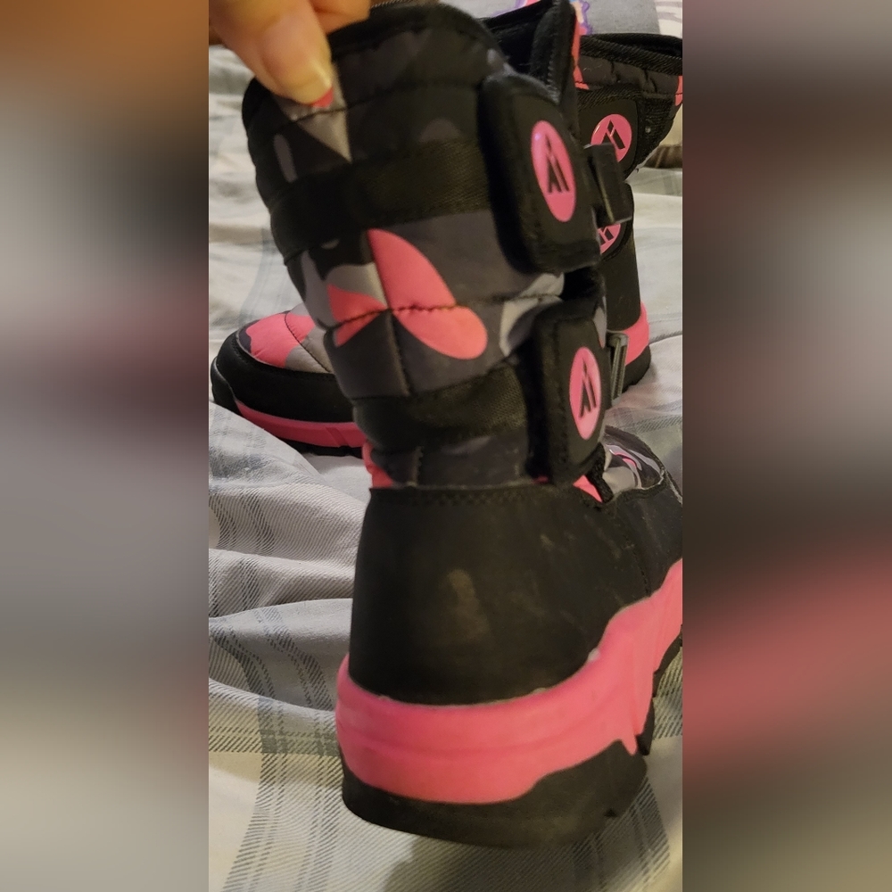 Big kid size 5 Mishansha snow boot - Picture 12 of 15